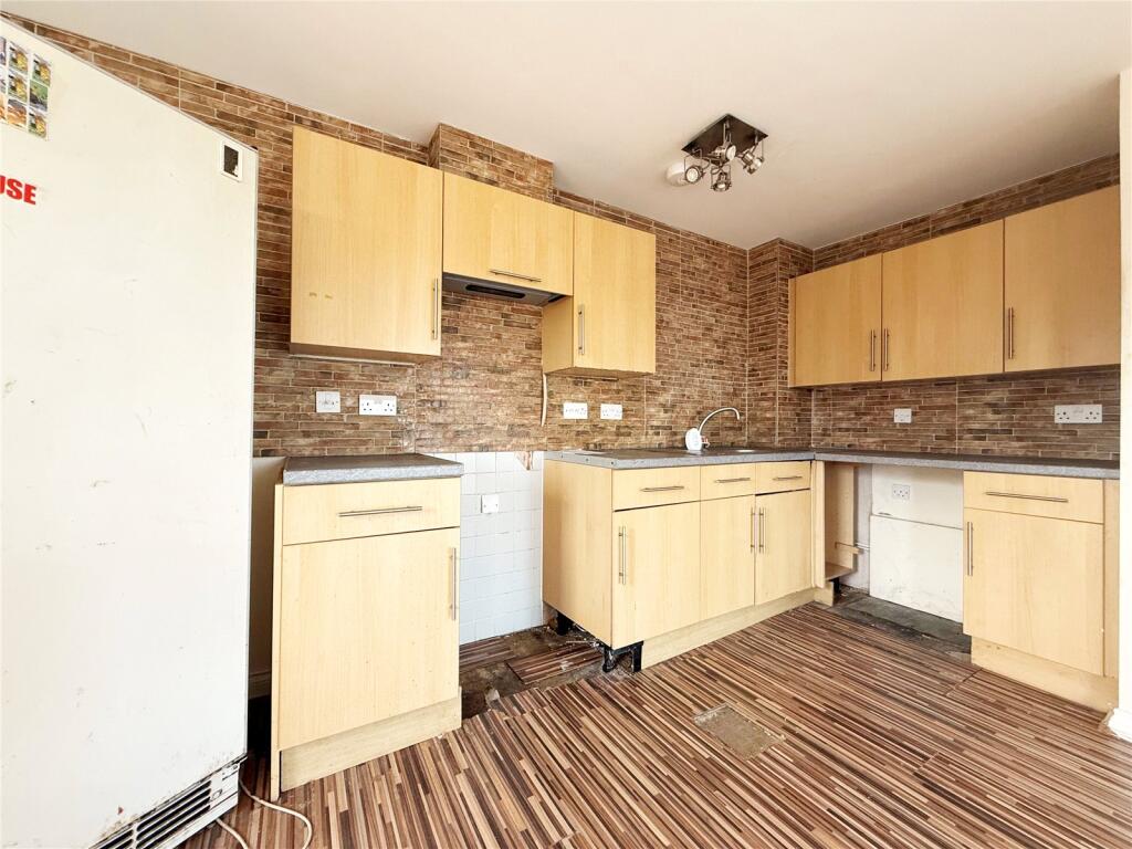 2, Brickfield Close, Ipswich, Suffolk photo 4