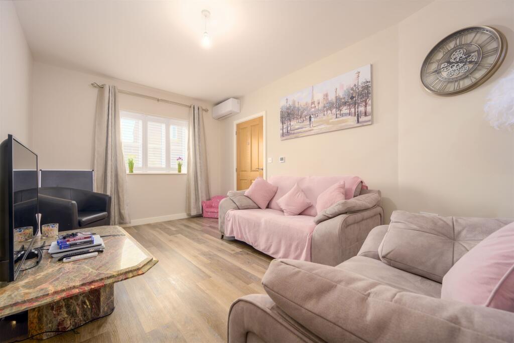 Foster Way, Kettering photo 3