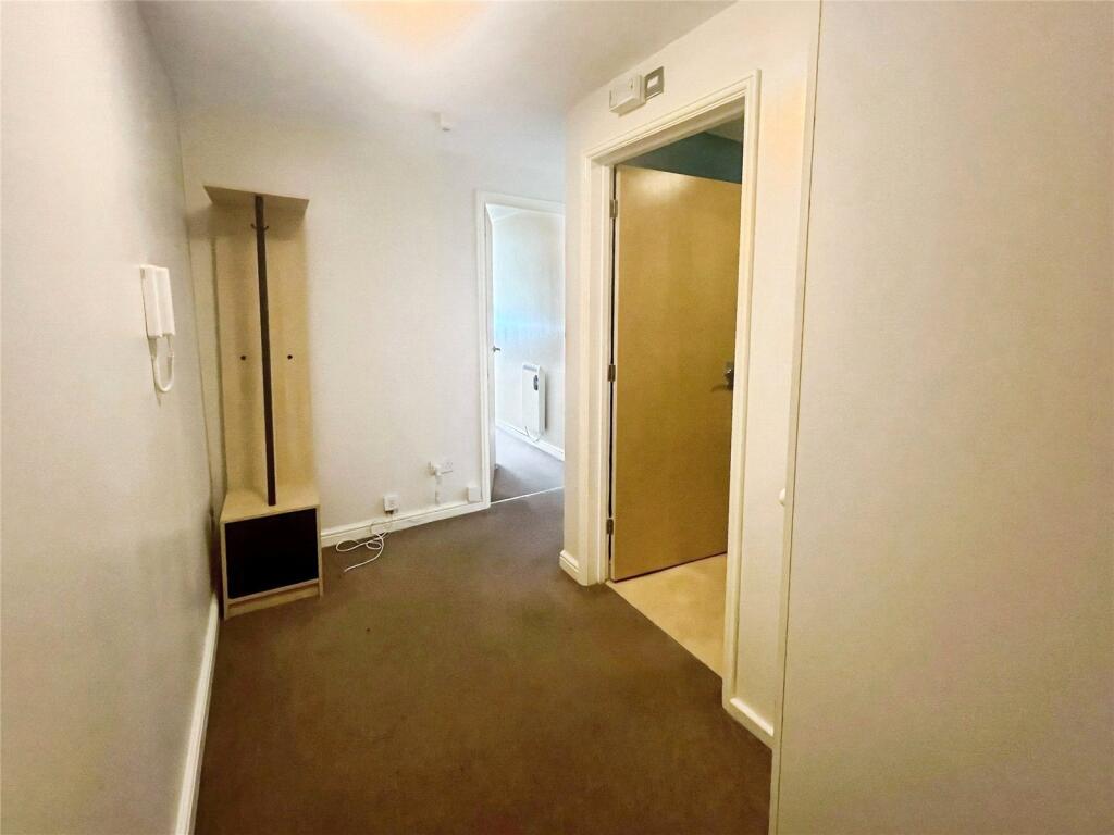 Apartment in Walsall, The Manor - View 4