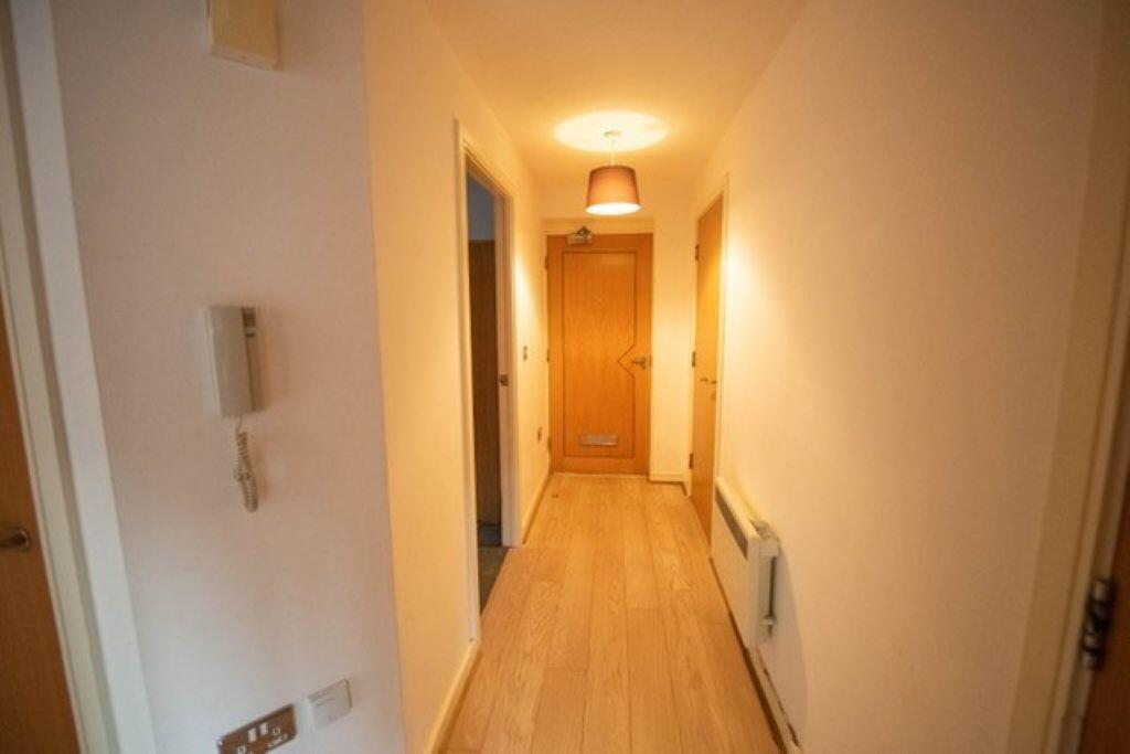 Apartment in Wolverhampton - More