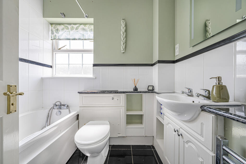 House in Dartford, Swanscombe and Greenhithe - View 3