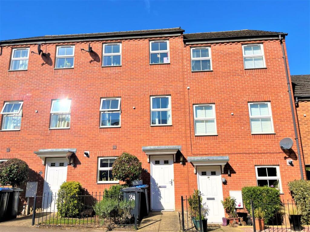 4-bed house on 24 Lathkill Street, Market Harborough, Leicestershire, LE16 9EY, £240,000