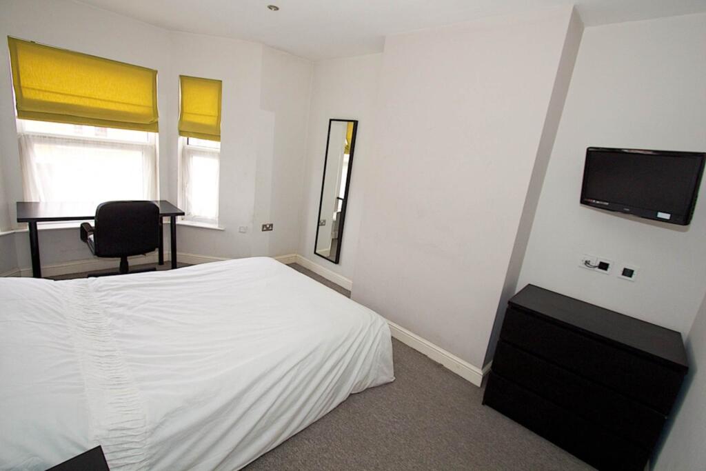 House in Leicester - View 3