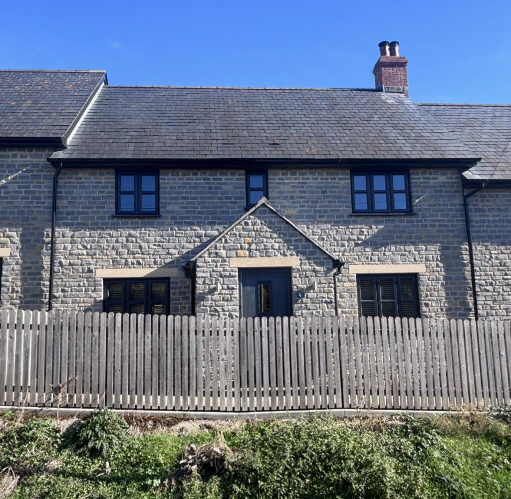 Main image of property: Roman Court, Fosse Way, Yeovil, Somerset, BA22 8FT