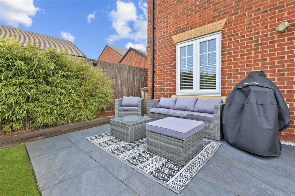 House in Stockton-on-Tees, Hemlington Grange, Stainton and Thornton - View 5