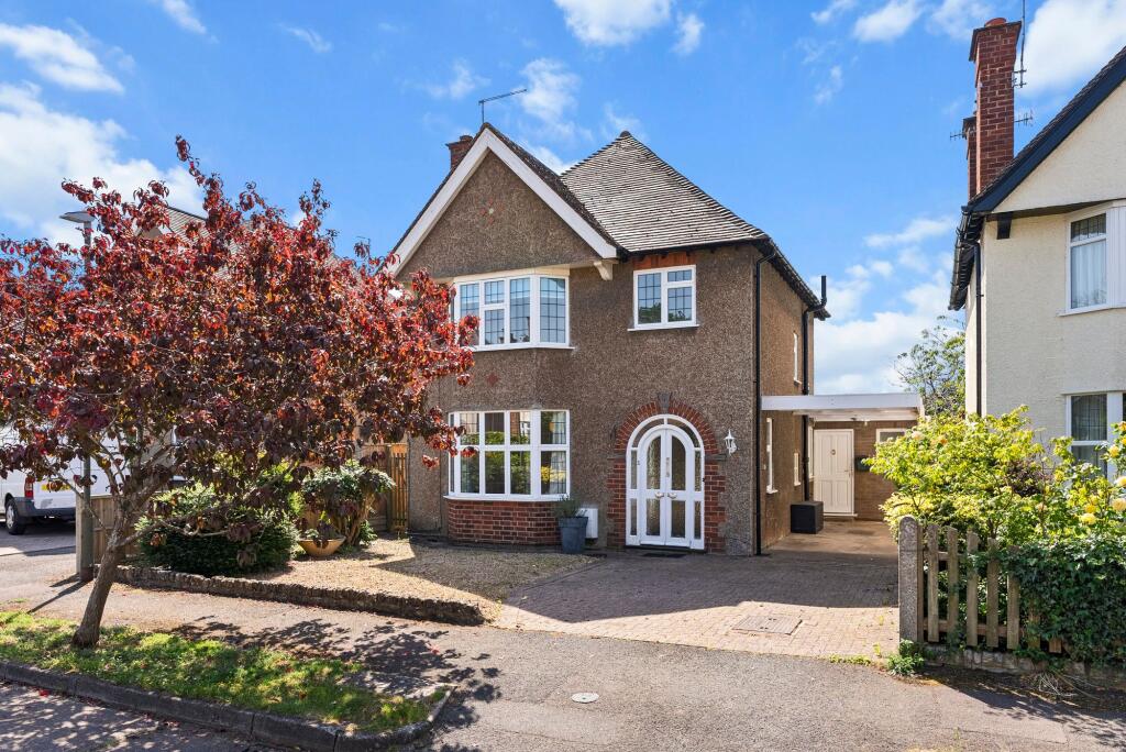 Main image of property: Collinsfield, Evesham, WR11