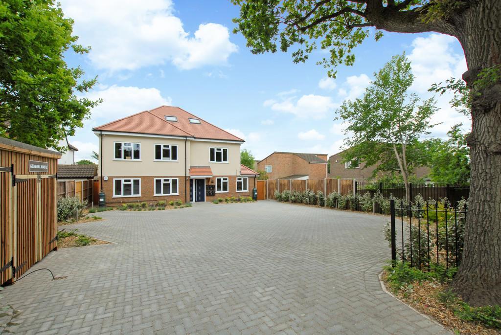 Main image of property: Swakeleys Road, Ickenham, UB10