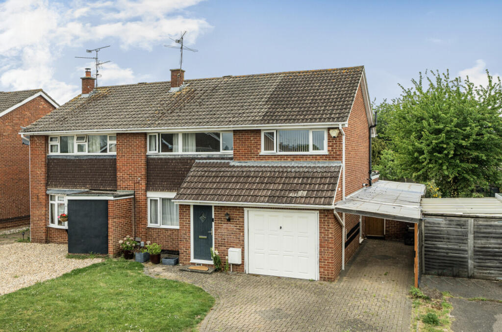 Main image of property: Renault Road, Woodley, Reading, Berkshire, RG5
