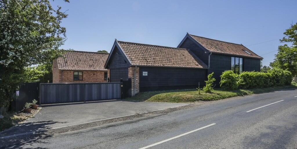 Burston, Diss photo 3