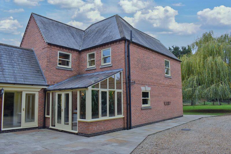 House in Newark and Sherwood, Sutton on Trent - View 3
