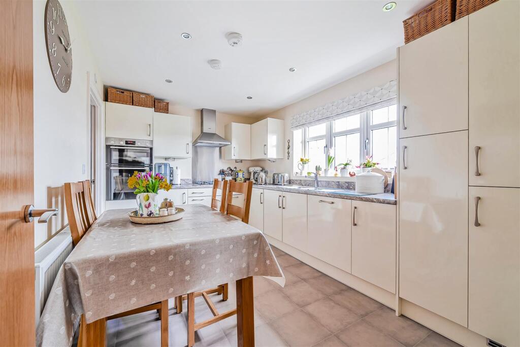 House in Upavon, Wiltshire - View 2