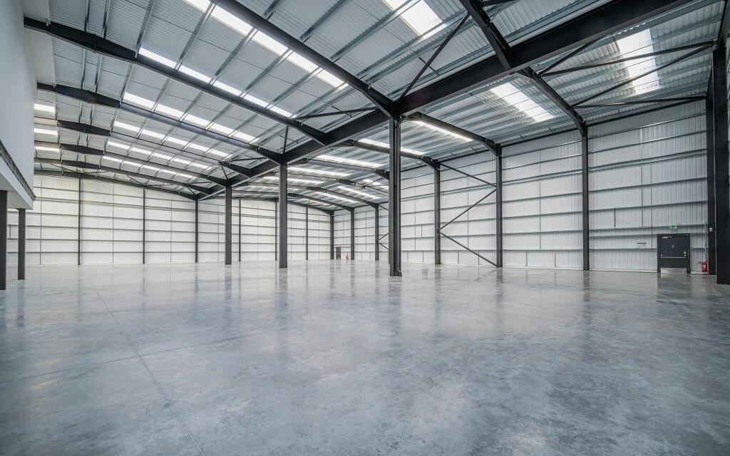 UNIT 1B WATCHMOOR POINT CAMBERLEY_044.jpg