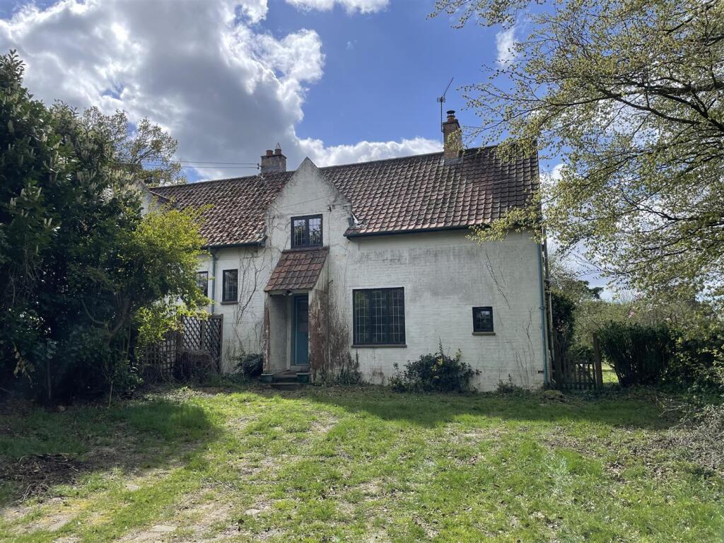 Main image of property: Redgrave, Diss