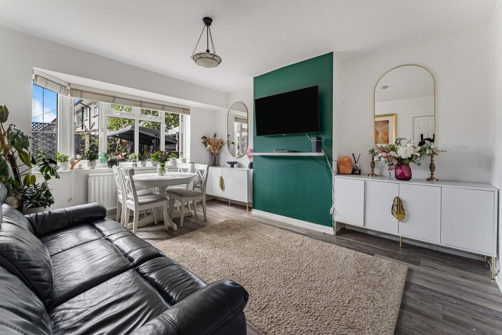 Main image of property: Park Road, Staines-upon-Thames, TW19