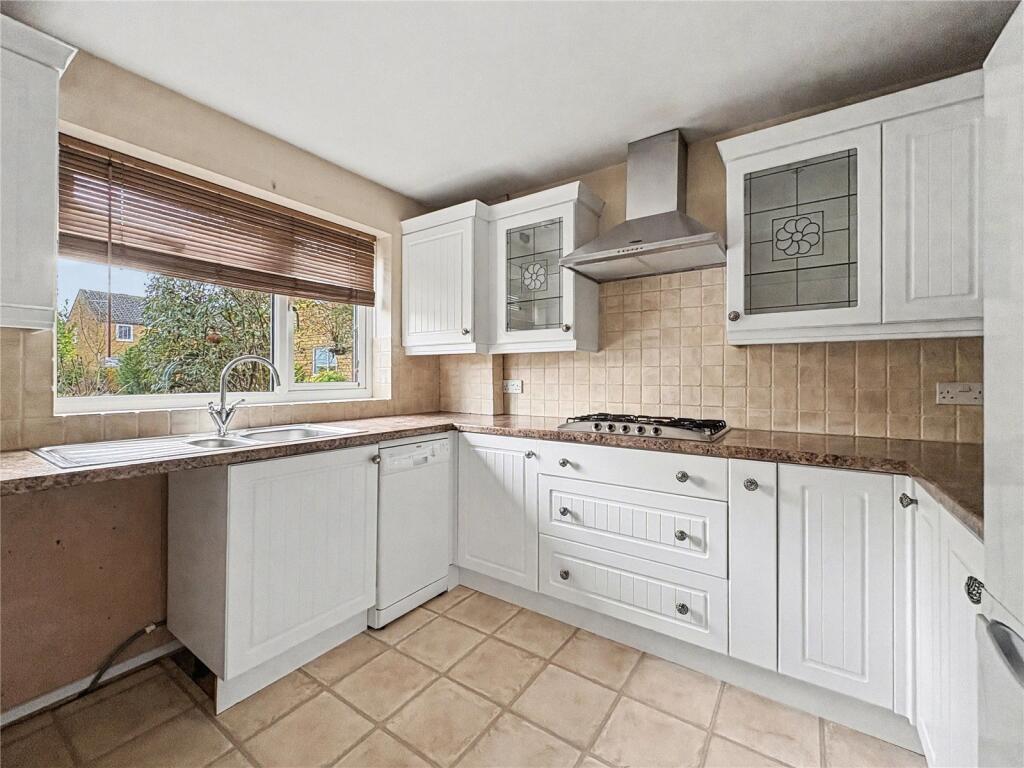 40, Acreman Court, Sherborne, Dorset, DT9 photo 3