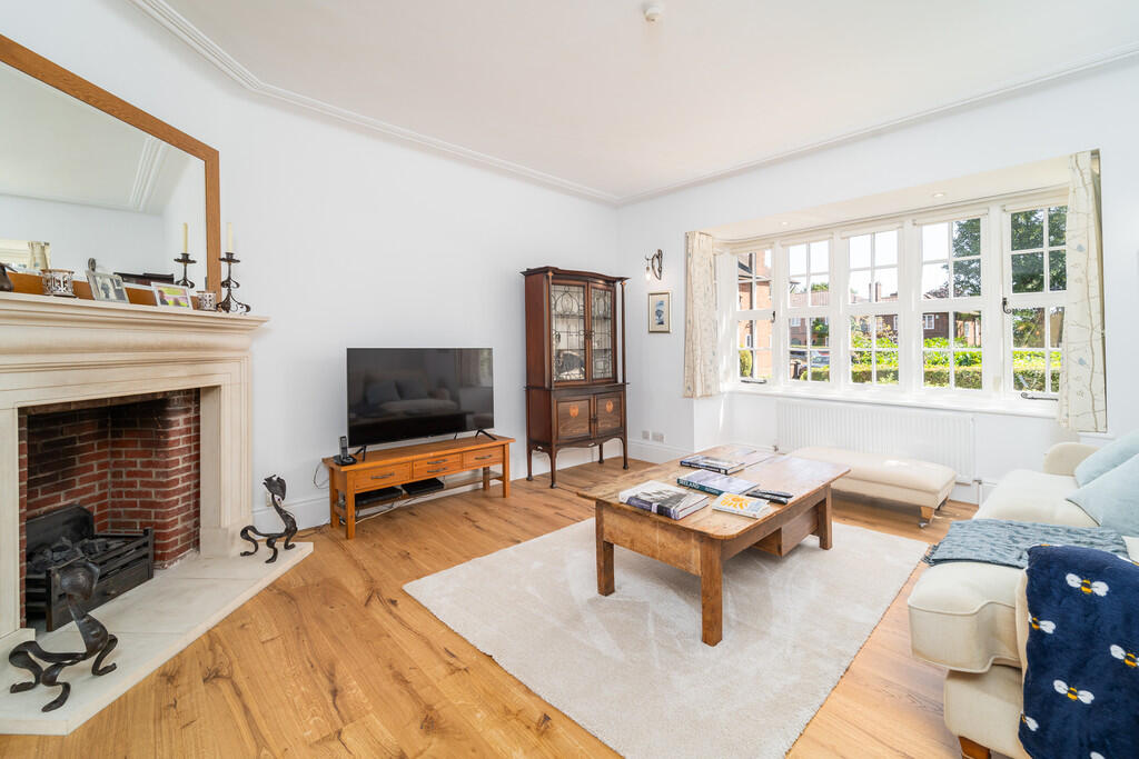 House in London - View 5