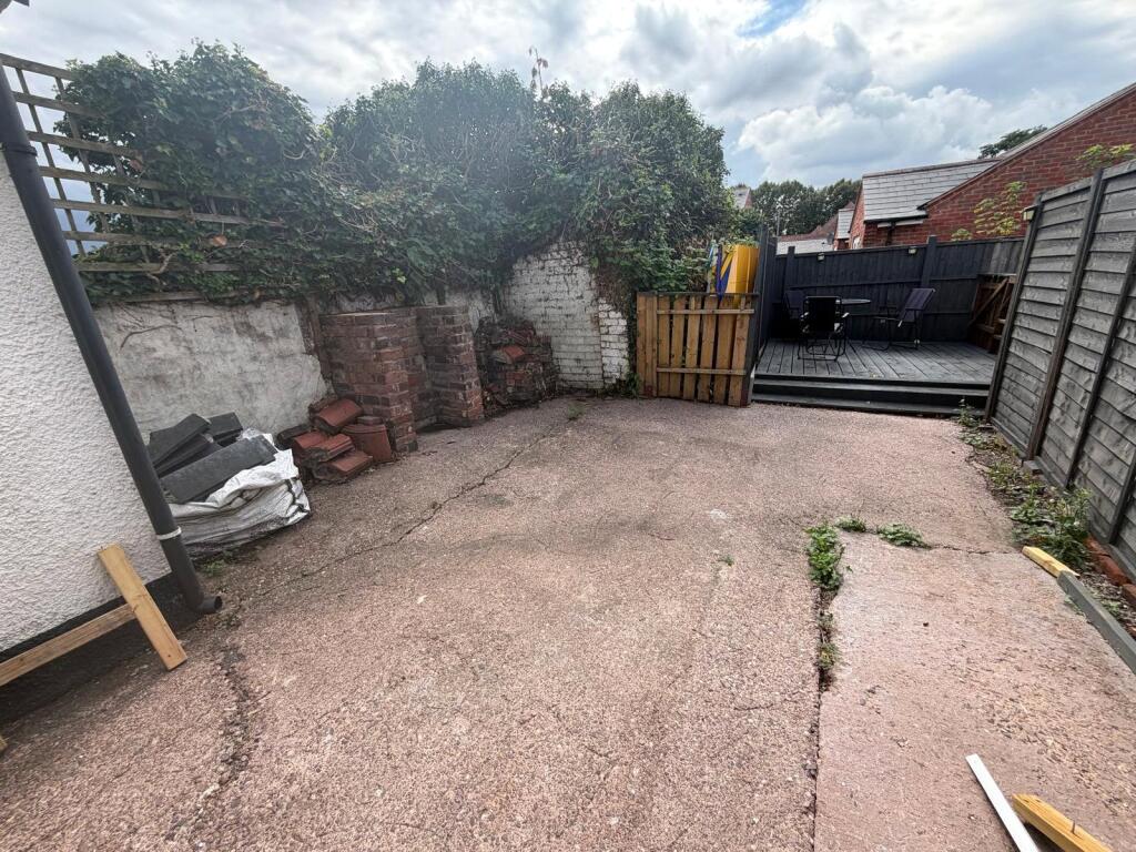 Apartment in Dudley - View 3