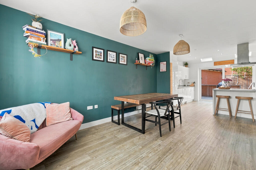 House in Uttlesford, Saffron Walden - More