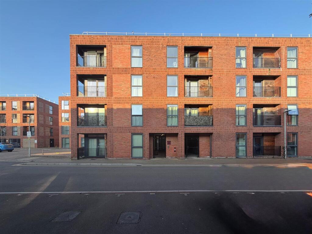 Main image of property: Kiln Close, Gloucester