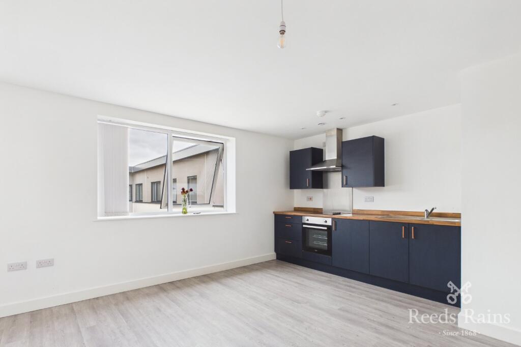 Main image of property: Bingley Road, Bradford, West Yorkshire, BD9