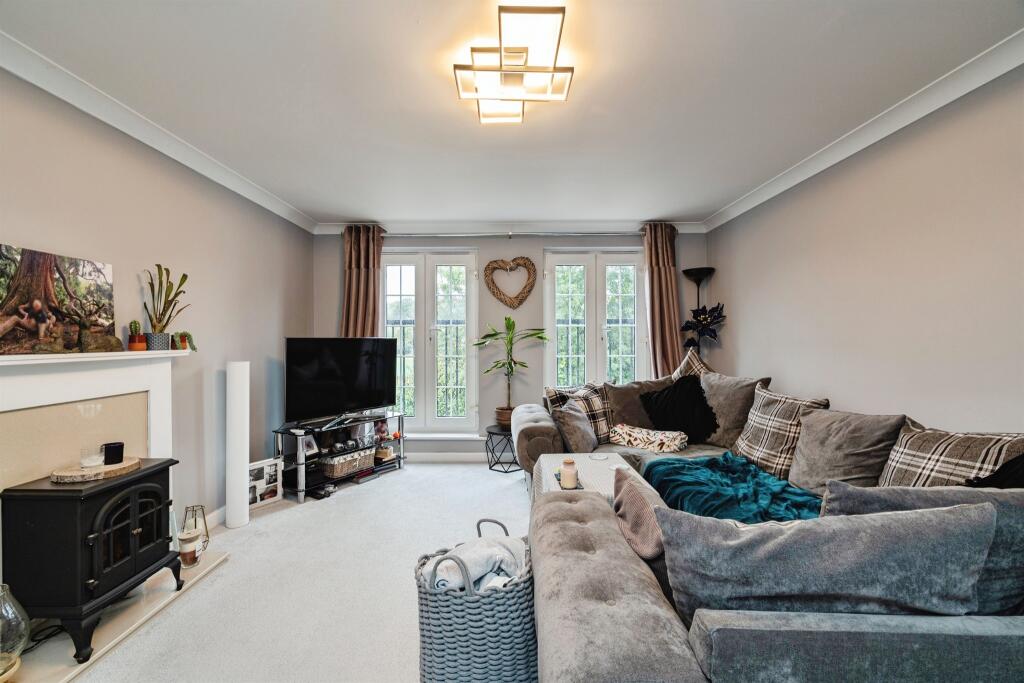 House in Ipswich - View 3