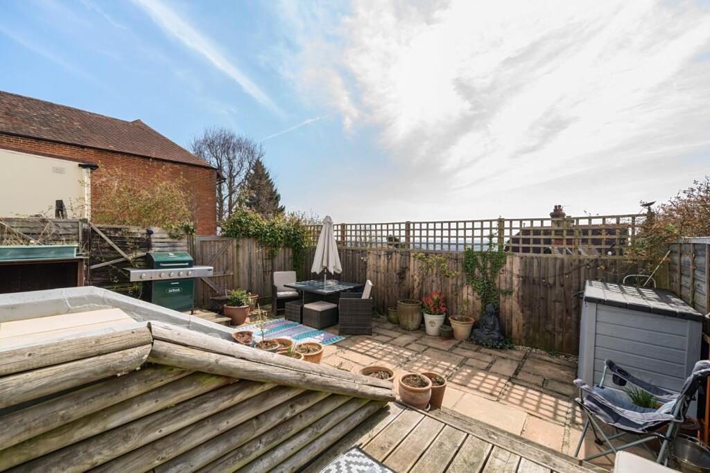 House in Maidstone, Sutton Valence - View 5