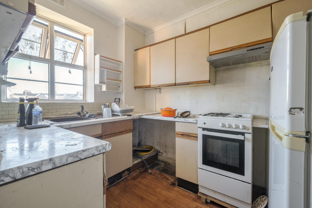 Apartment in London - View 3