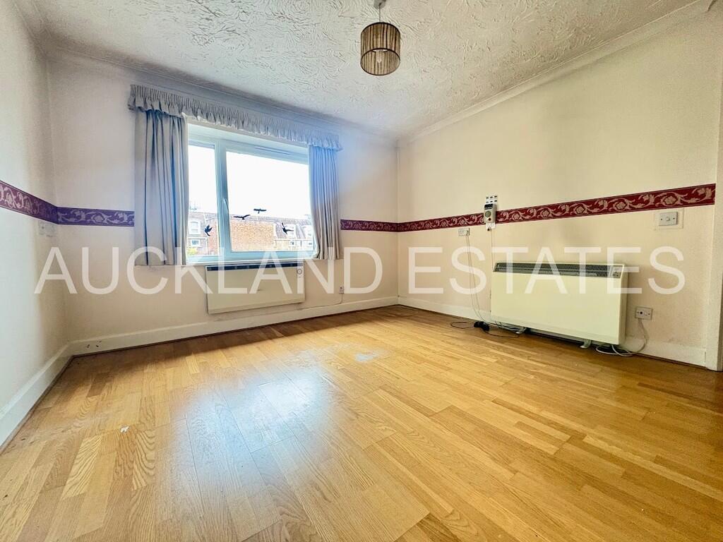 Hertford Mews, Billy Lows Lane, Potters Bar photo 2