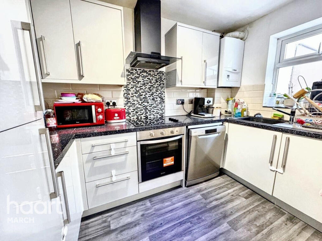 Main image of property: Grenadiers Drive, Chatteris