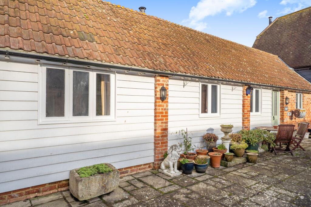 Main image of property: Moreton Farm, Moreton Lane, OX29