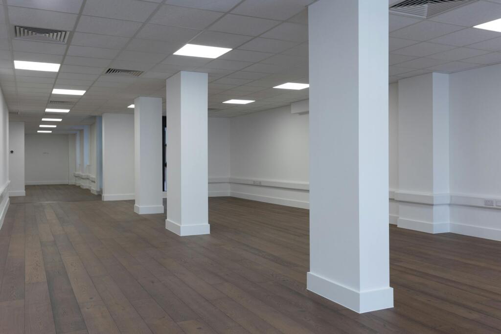 Office 10-12 photo 4.jpg