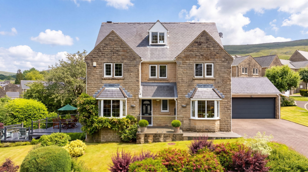 Main image of property: Rossendale View, Todmorden, OL14 6HN