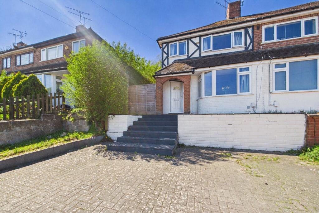 Main image of property: Thirlmere Avenue, Tilehurst, Reading, Berkshire, RG30