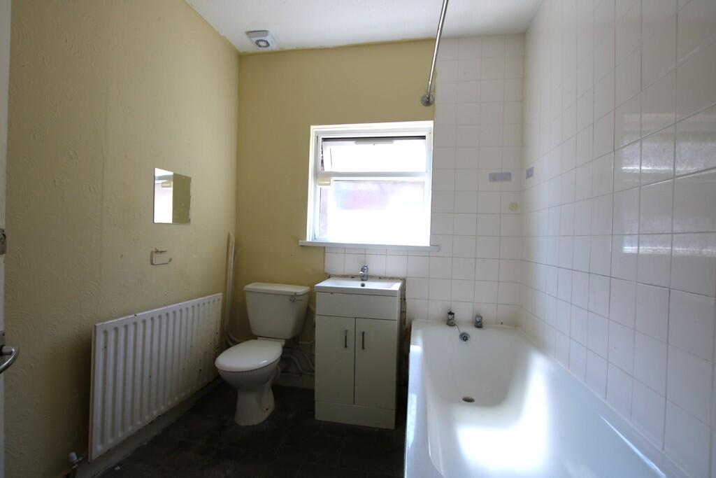 Apartment in London, Harlesden - View 5