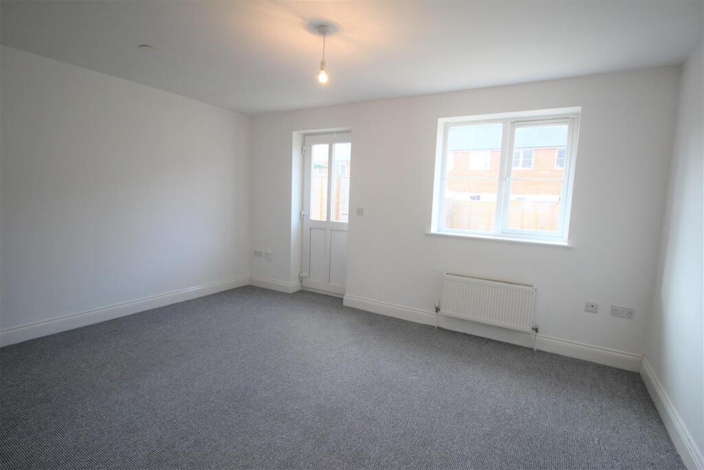 Abbie Rose Court, Gruneisen Road, Stamshaw, Portsmouth, Hants, PO2 8RR - View 4