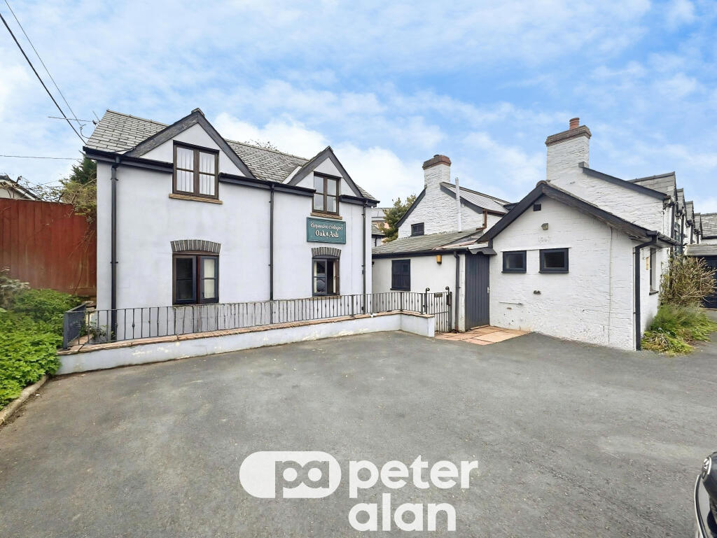 Main image of property: Carpenters Arms