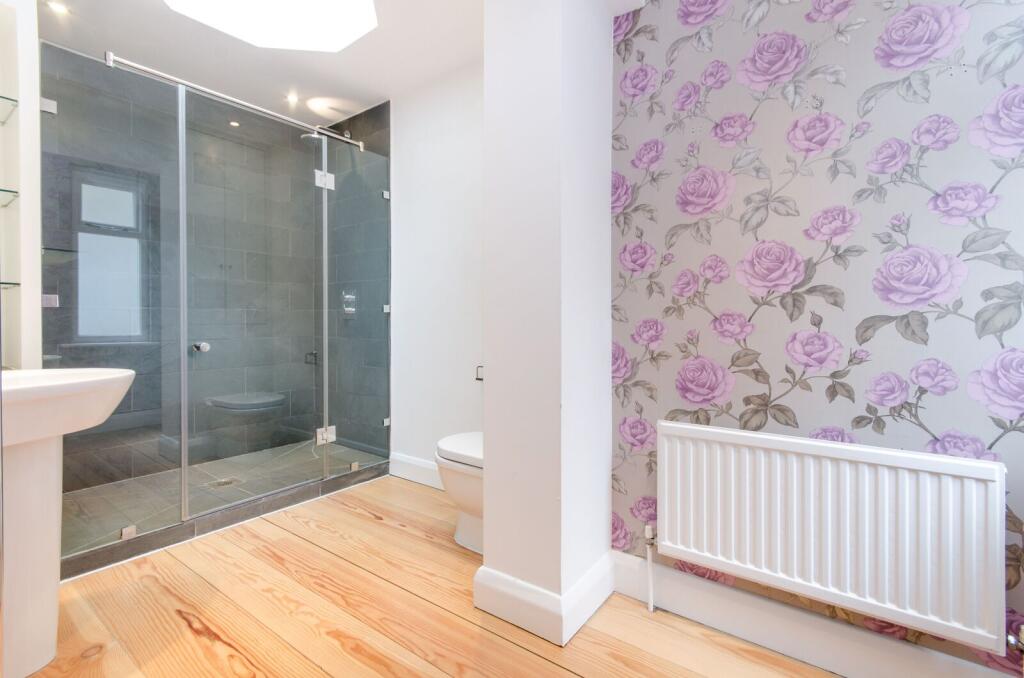4 bedroom flat for rent