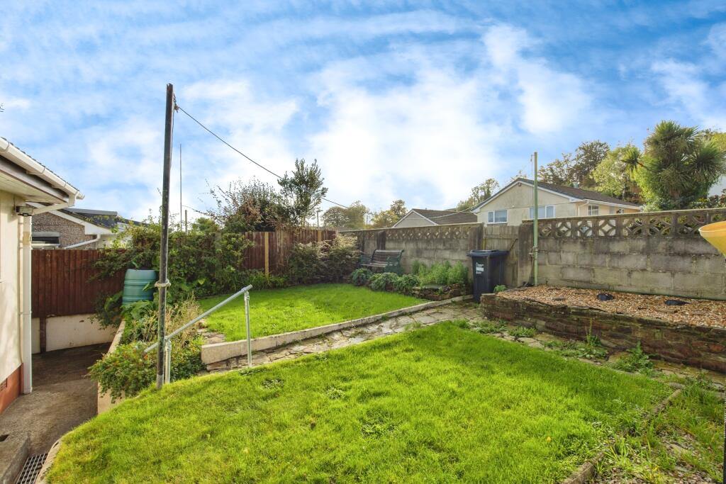 Cormorant Drive, St. Austell, Cornwall, PL25 photo 2
