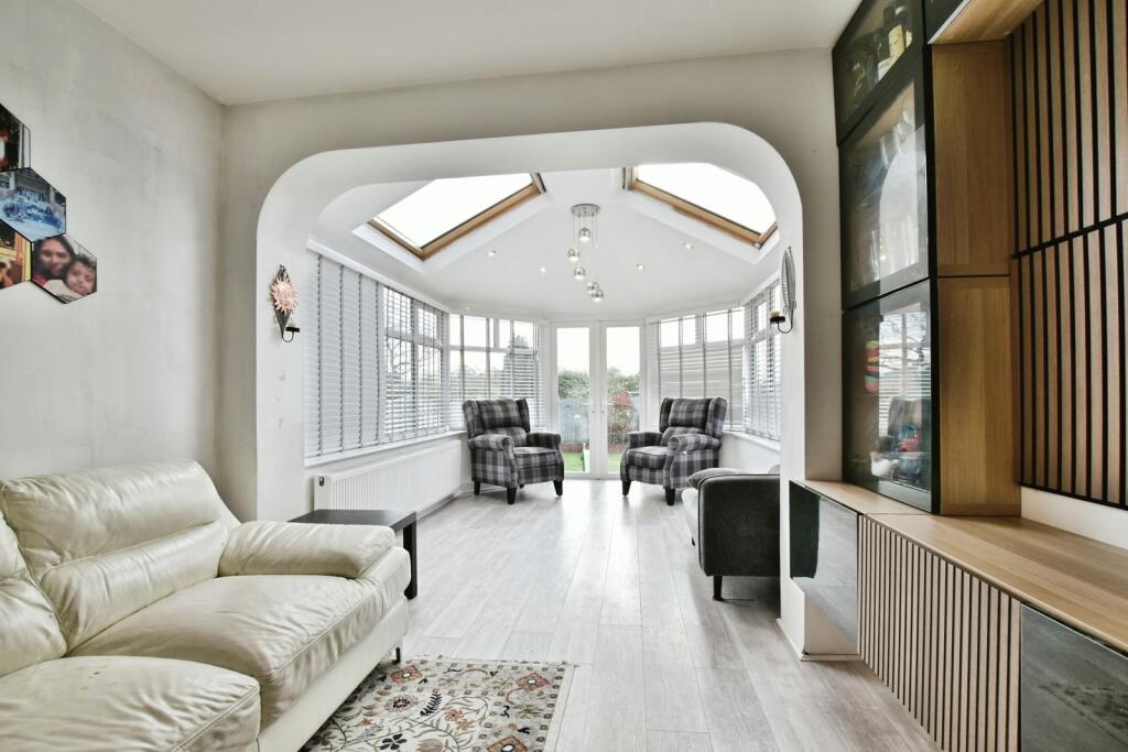 Trafford Drive, Timperley, Altrincham, WA15 – pohled 3