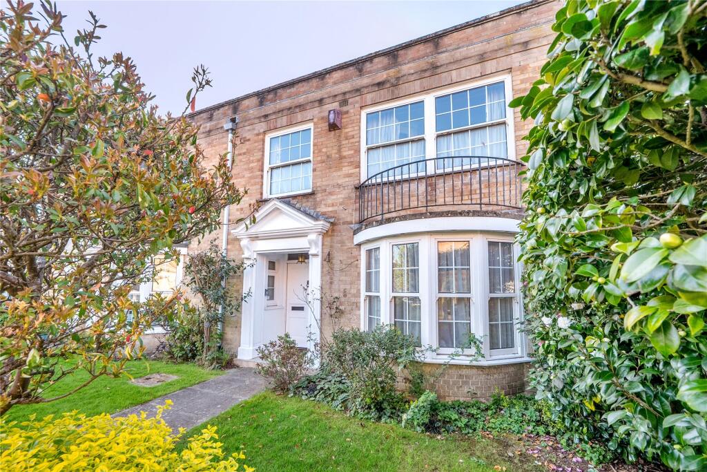 3-bed terraced on Courtenay Place, Lymington, Hampshire, SO41, £550,000