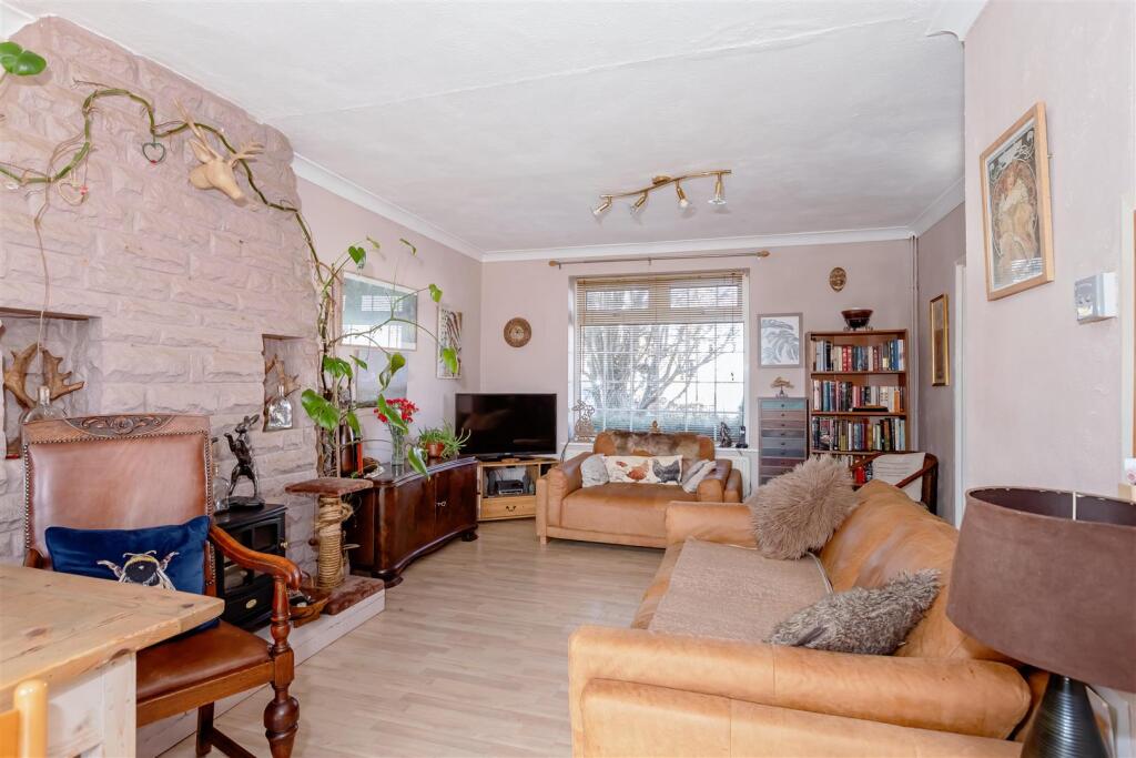 House in Worthing, West Sussex - View 5