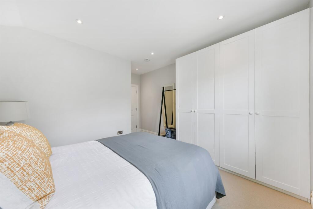 3 bedroom maisonette for rent
