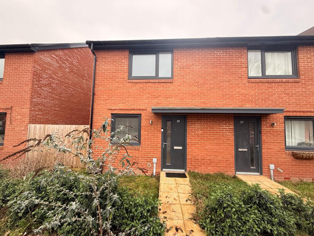 Main image of property: Curbridge Way, Curbridge, Southampton