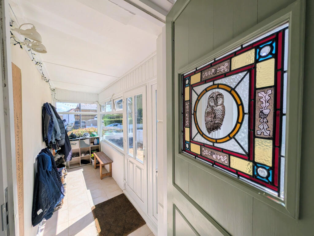 House in Shanklin, Lower Hyde, Isle of Wight - View 3