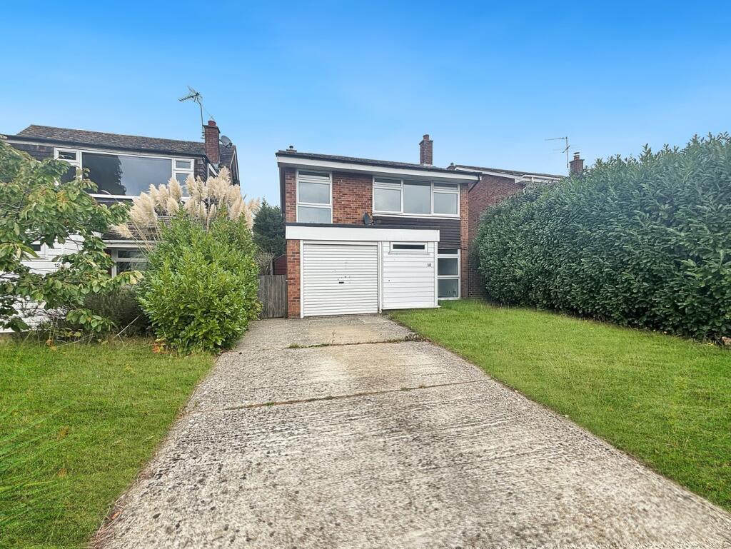 Main image of property: Friars Close, Wivenhoe, Colchester, CO7