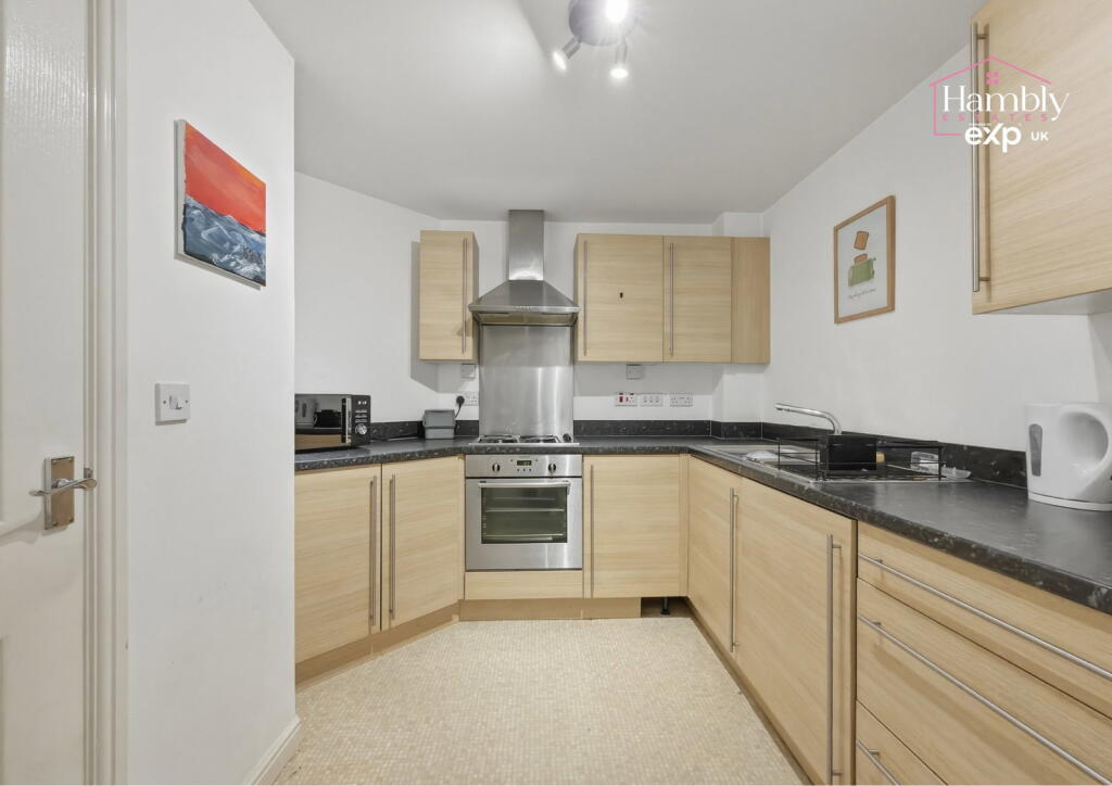 Apartment in Cardiff - View 4
