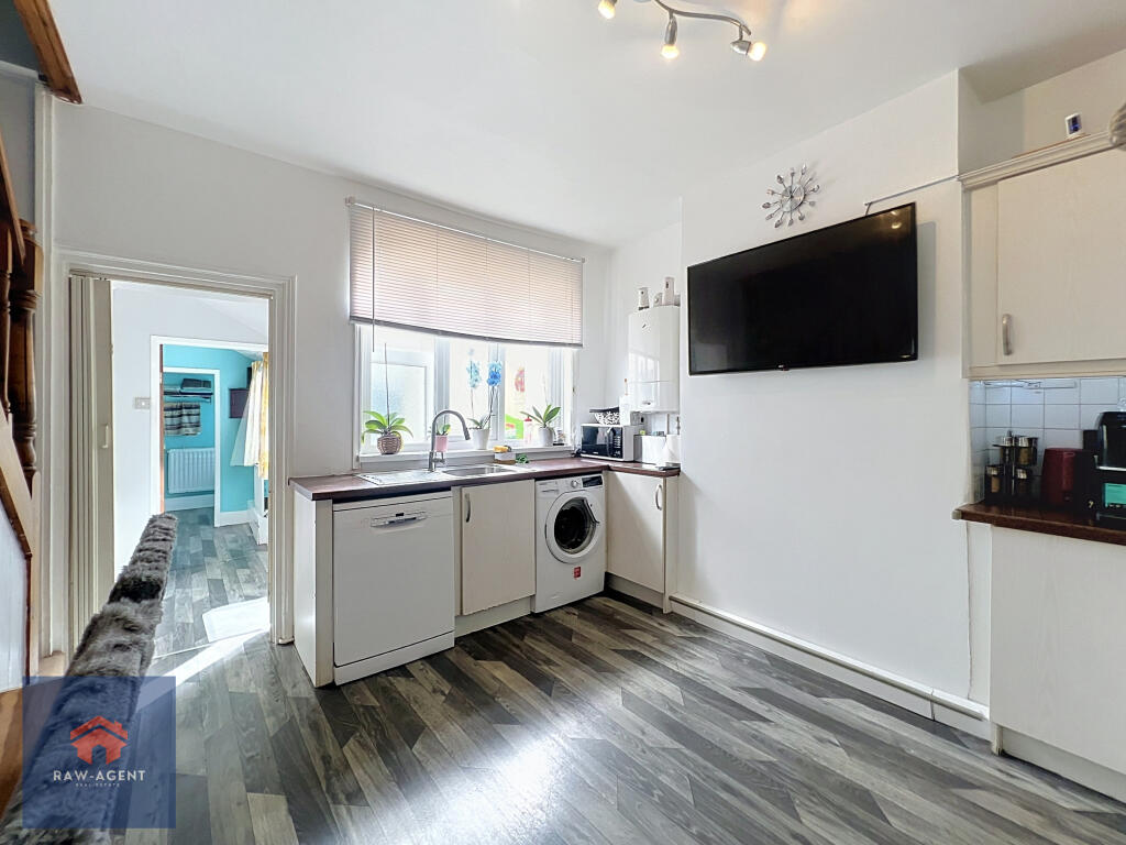 House in Preston - View 5