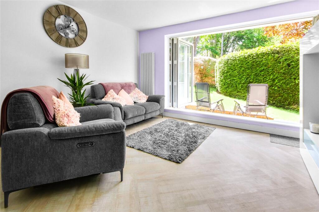 The Glen, London Road, Sunninghill, Berkshire, SL5 photo 2