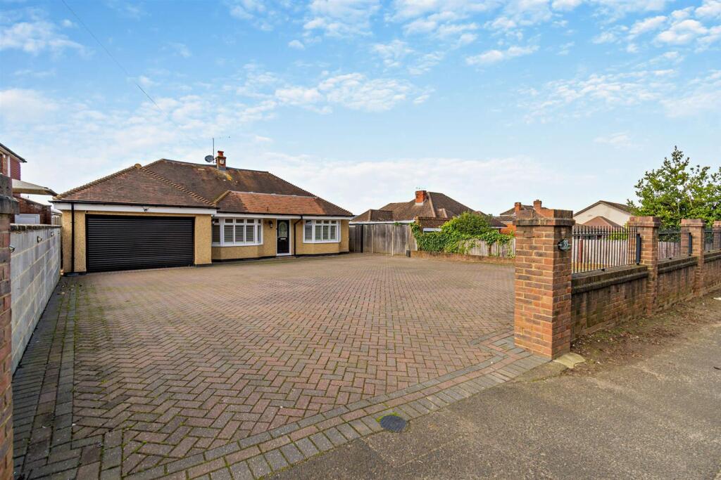 Main image of property: Lunsford Lane, Larkfield, Aylesford