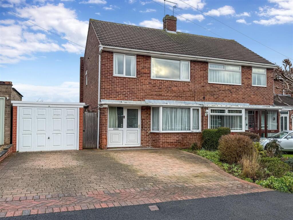 Main image of property: Clumber Drive, Radcliffe-On-Trent, Nottingham